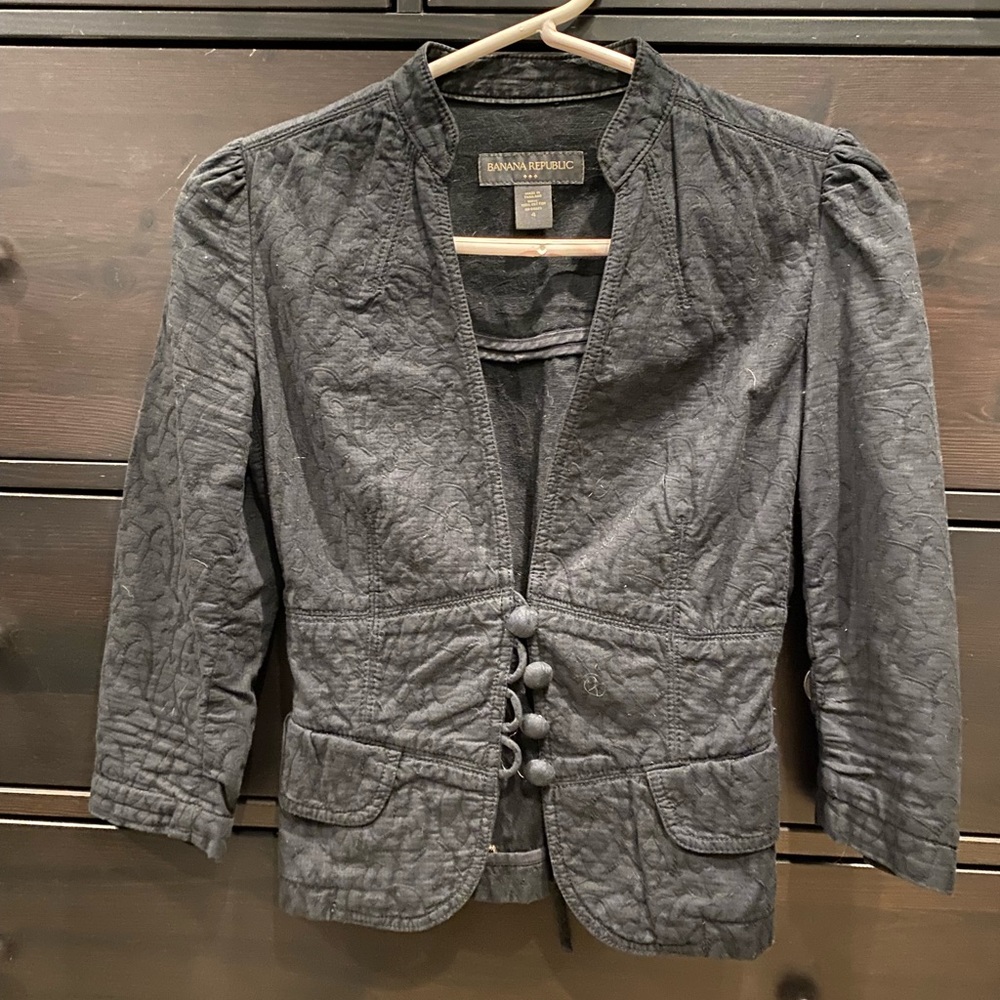 Banana Republic cropped black blazer